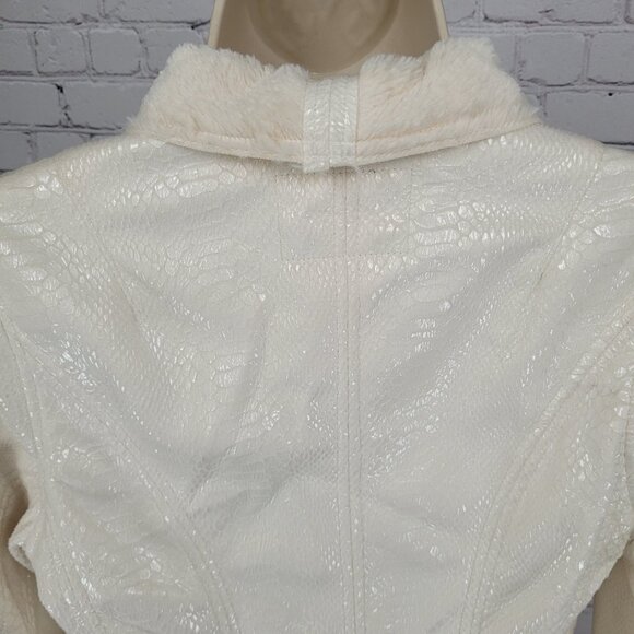BKE Ivory Animal Print Soft Faux Fur Lined Snap Front Moto Jacket Size Small S - Picture 11 of 16